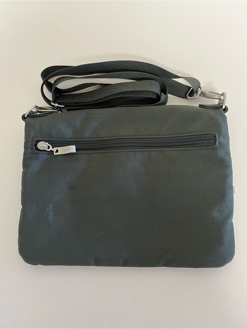 Baggallini Gray Crossbody Bag - Picture 2 of 3